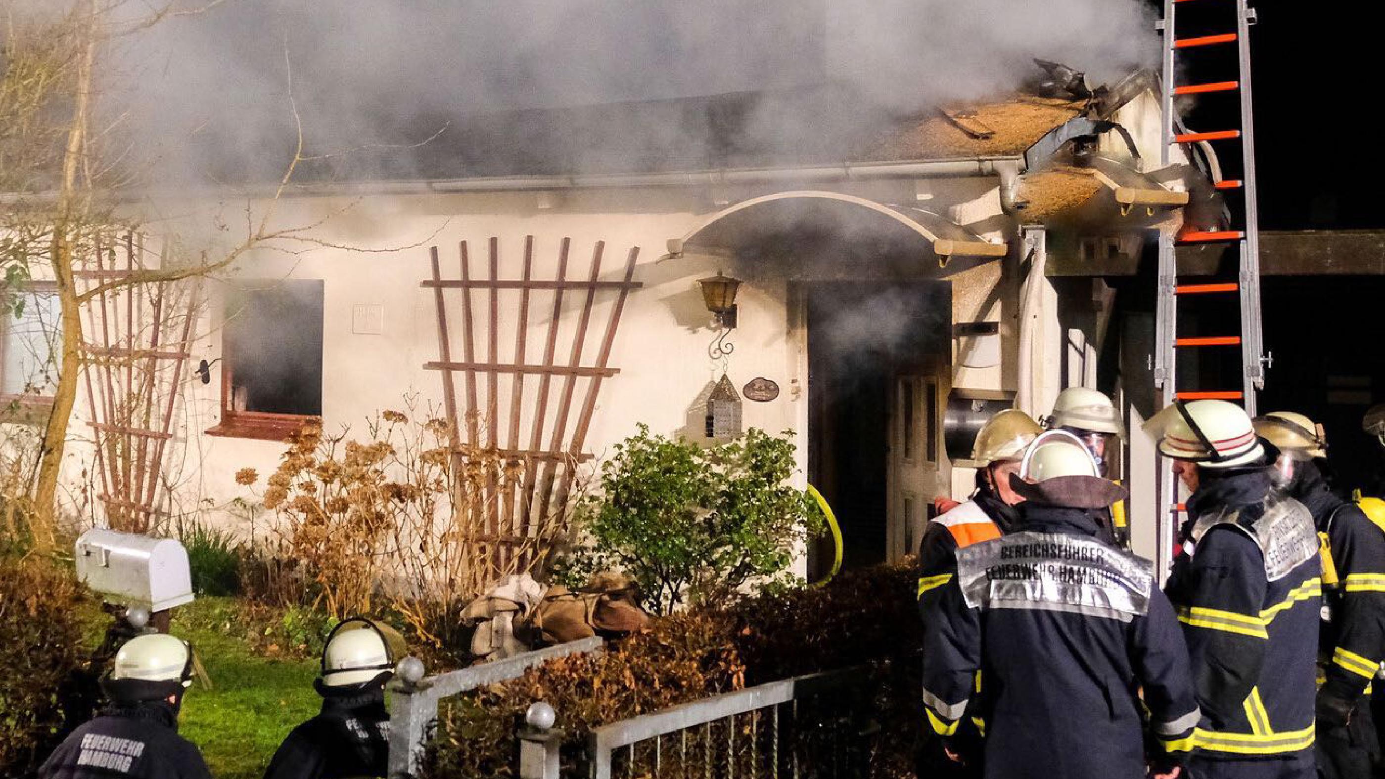 Dachhautöffnung bei Feuer in Langenhorn