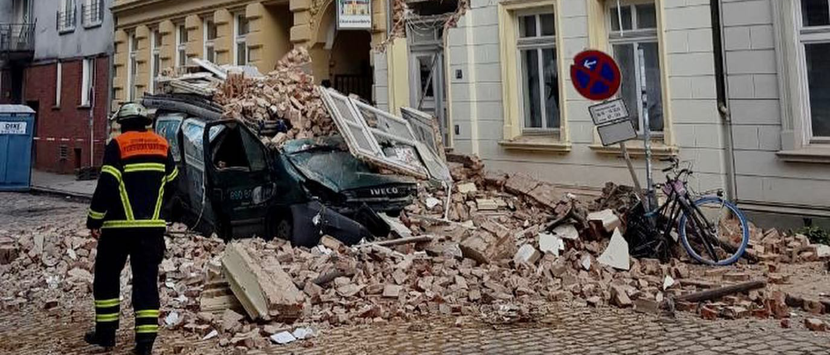 Explosion mit partiellem Gebäudeeinsturz